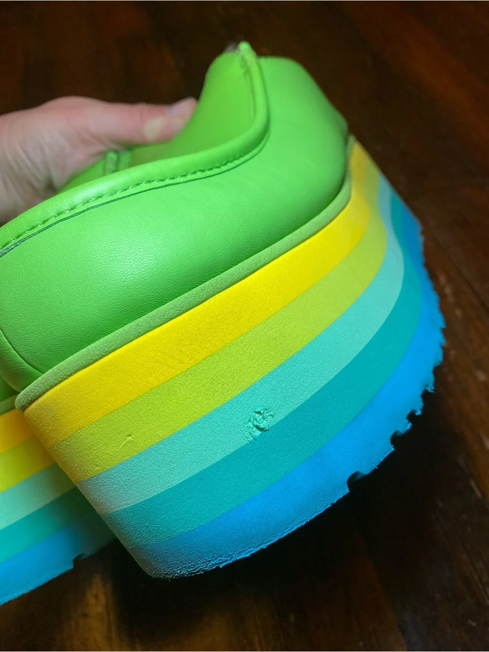 UGG bold green